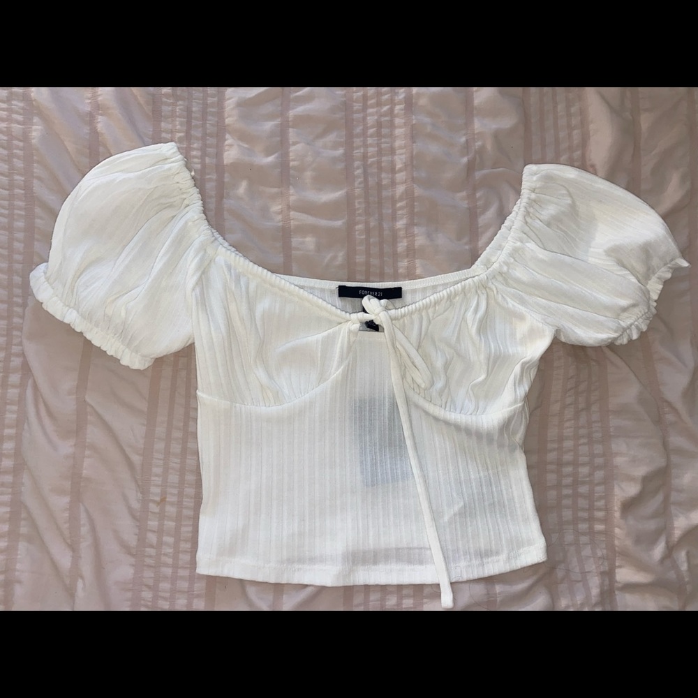 White top - Picture 2 of 2